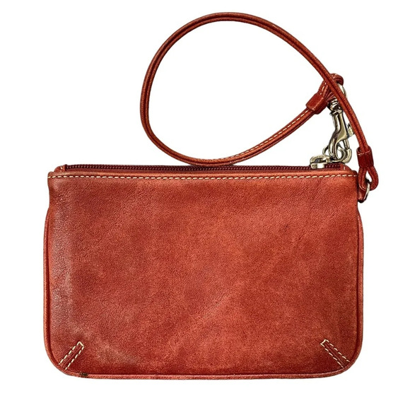 🔥 Vintage Coach Leather Zipper Wristlet | Red | Minimalist & Rare | EUC - Picture 2 of 6